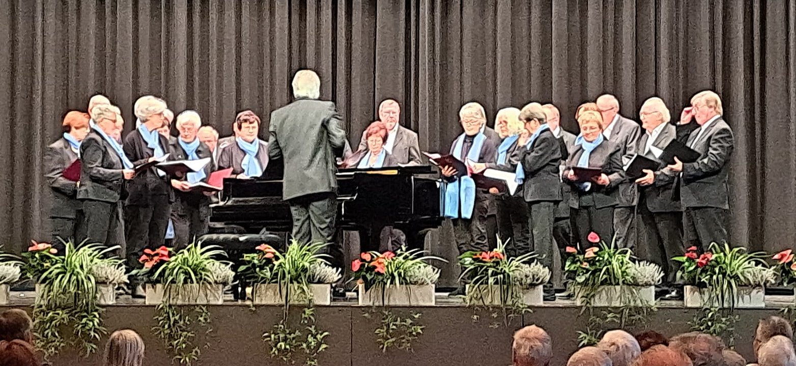 Du betrachtest gerade Auch der Traditionschor des MGV beim Stadtgesangstag in Wetzlar