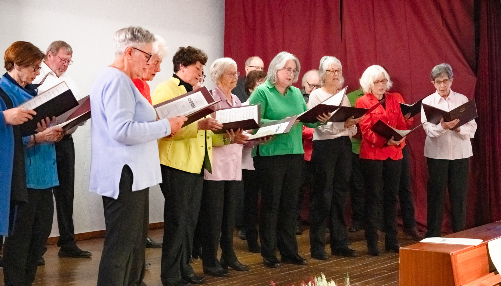 Du betrachtest gerade Traditionschor begleitet Gottesdienst an Silvester